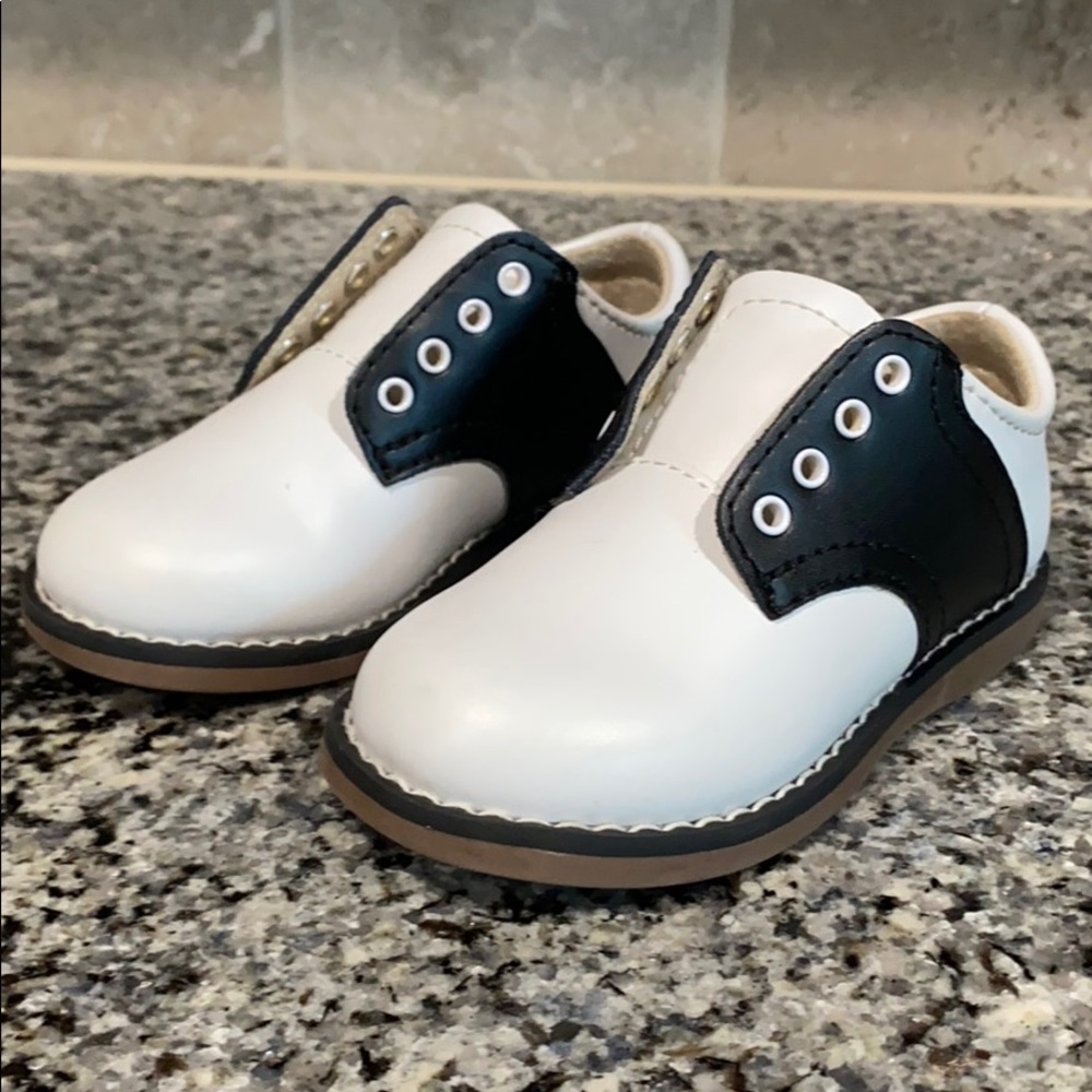 Footmates Uniform Shoe